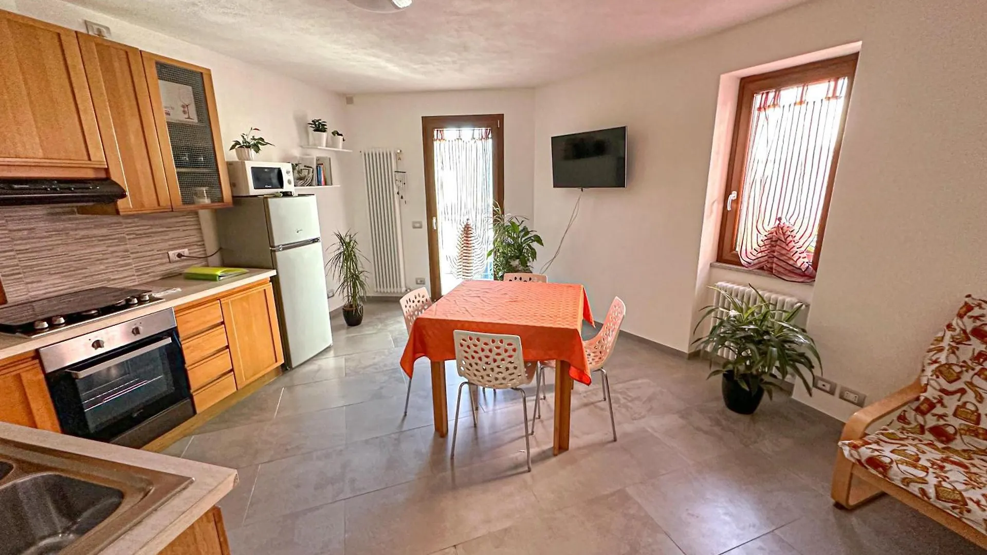 Dom wakacyjny Willa Casa Di Ariel Carlazzo